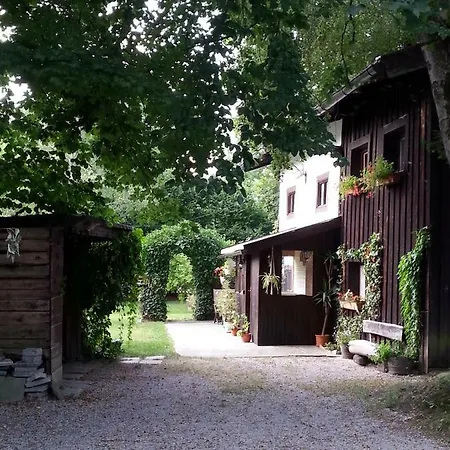 Kraihof, Muenchner Strasse 234