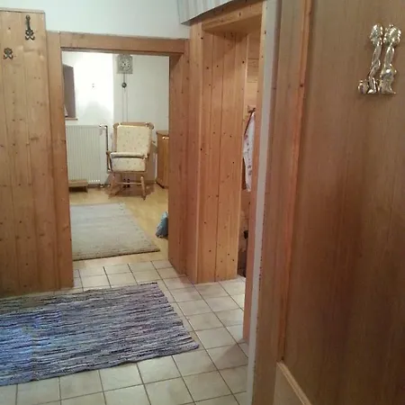 Kraihof, Muenchner Strasse 234 Apartmán